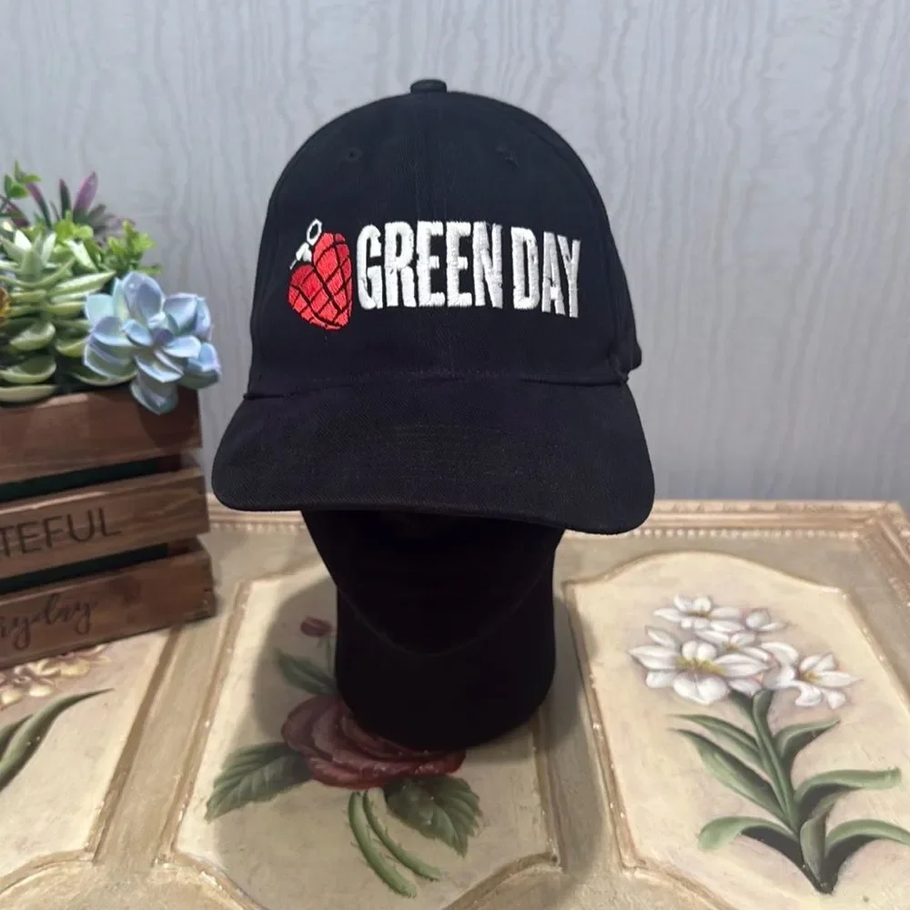 Anoma 2006 Y2K Green Day Fine Wale Corduroy Cotton Spandex Fitted Cap Black Red